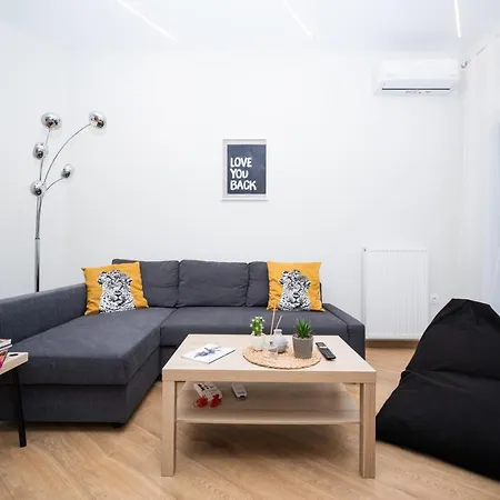 דירה Agias Sofias Svolou Center 2 *